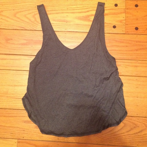 Never worn Lululemon gray thin-striped tank top