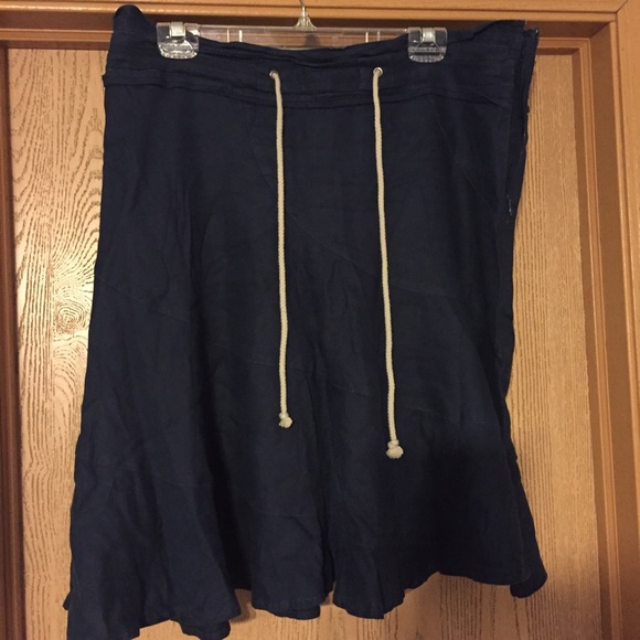 DKNY Linen Skirt, Size 12
