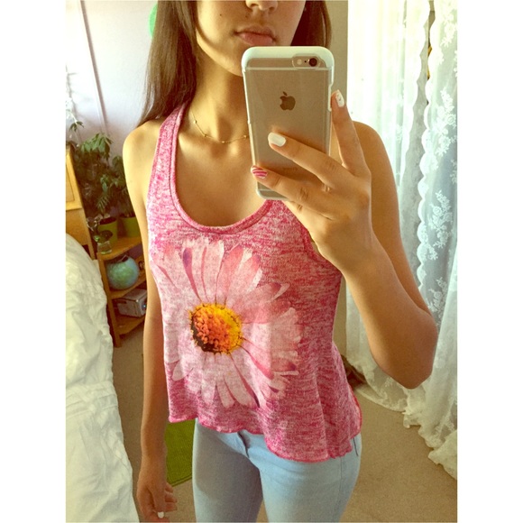 Daisy pink racerback tank top