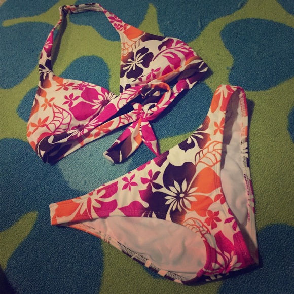 Swim bikini medium top and medium bottom