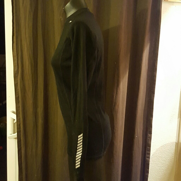 HELLY HANSEN Black Thermal Longsleeve - Picture 2 of 4