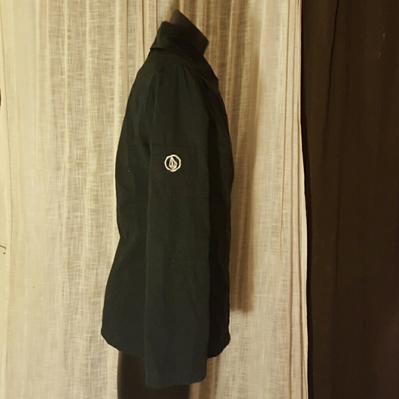 Navy Blue Volcom Rain Coat with White Logo M - Picture 2 of 4