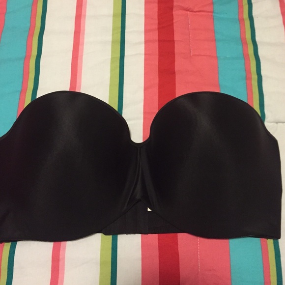 Never worn black Strapless Bra 36DD