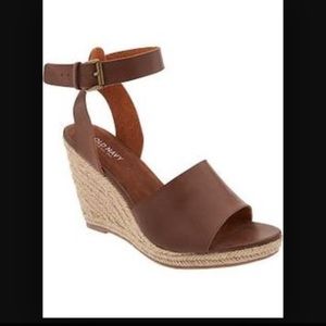 Brown wedges