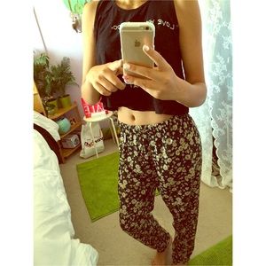 Daisy printed joggers