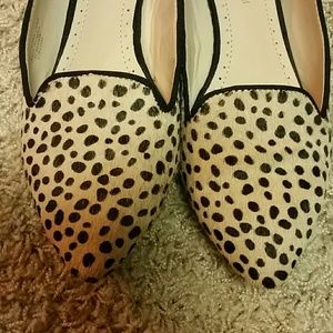 Ladies flats