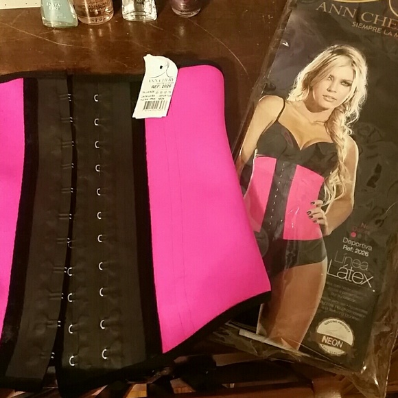 NWT Waist Trainer