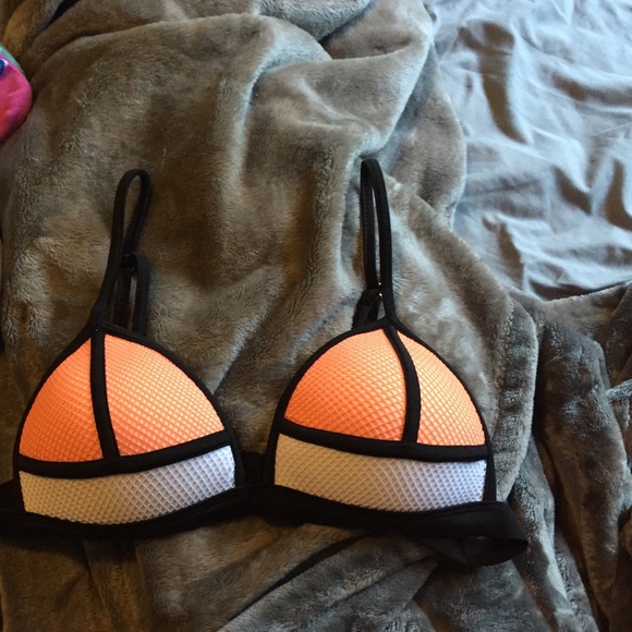 Triangl bikini top dupe