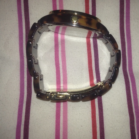 Tortoise shell Fossil watch w/ jewels around face - Picture 3 of 4