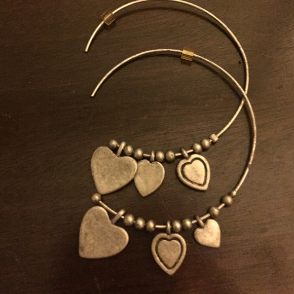 Earring - Picture 3 of 3