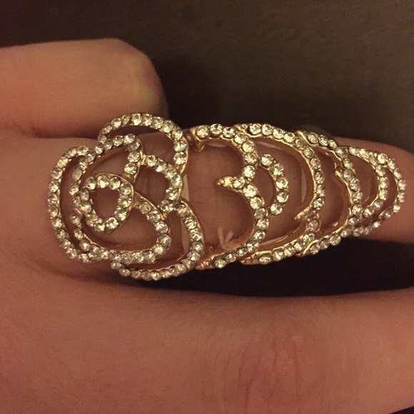 Ring - Picture 1 of 2