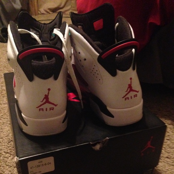 Jordan 6s - Picture 3 of 4