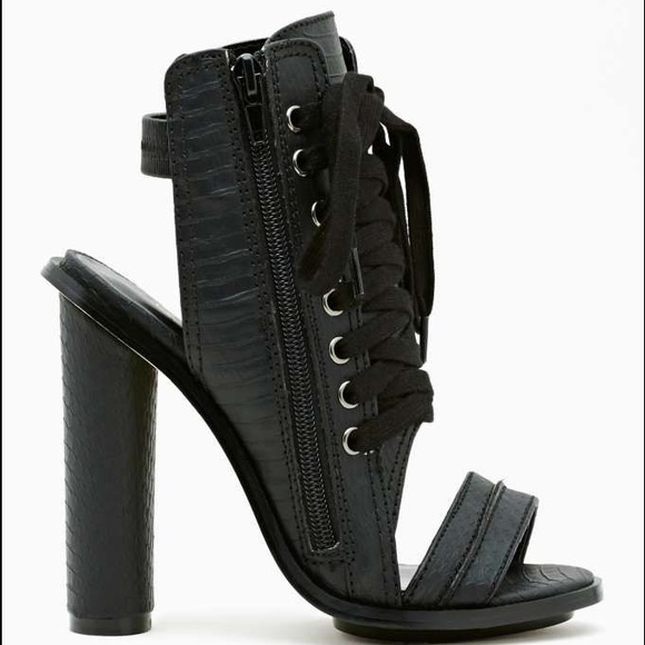 Nasty Gal Shoe Cult Zuri cutout bootie