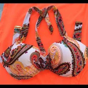 • NWOT • Victoria Secret Bikini Top •