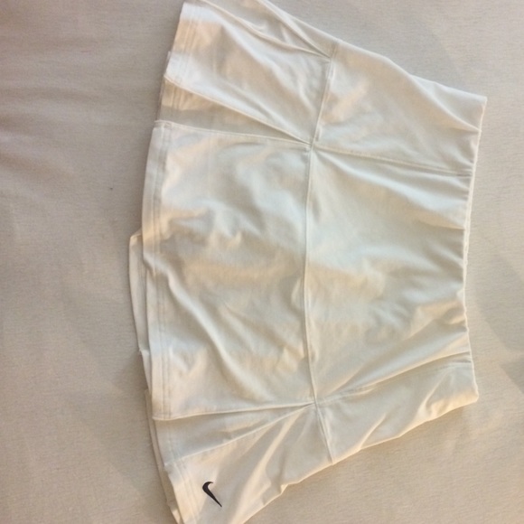 Nike white tennis skirt