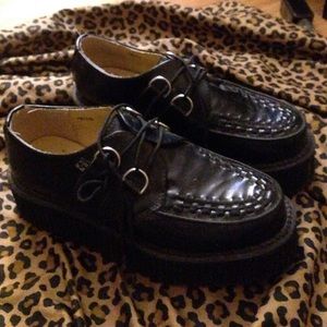 T.U.K creepers