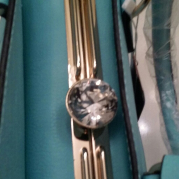 Handbag - Picture 2 of 4