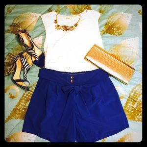 Pleated paper bag short