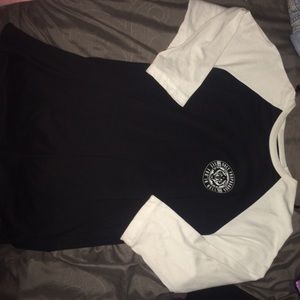 OBEY fitted girls tee 😍 worn once!*like to lower$