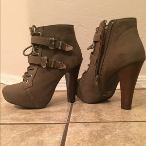 High heel/ boots Army green