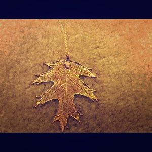 leaf necklace