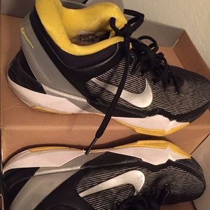 Kobe 7