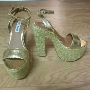 Steve Madden gold woven platforms