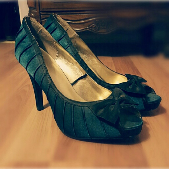 Teal peep toe heels