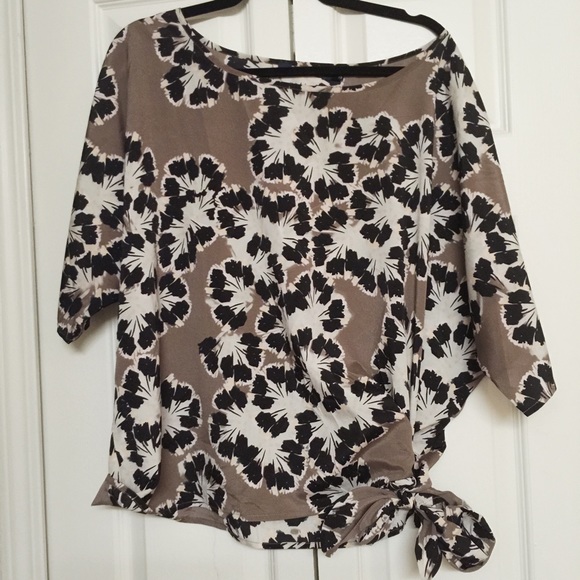 BUNDLE - top and necklace