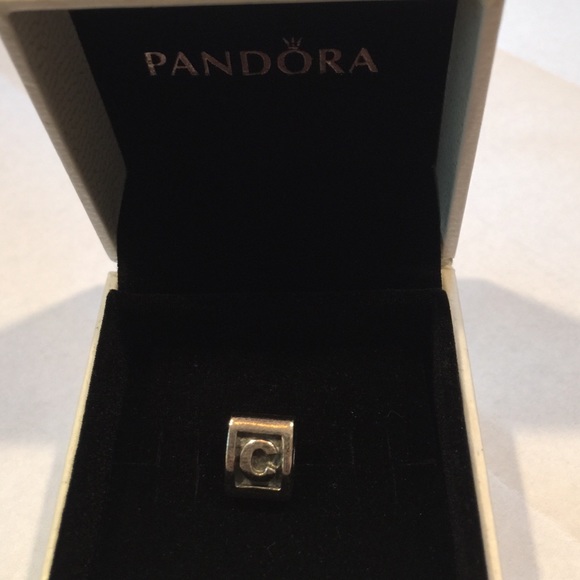charm pandora iniziale c charm pandora iniziale c