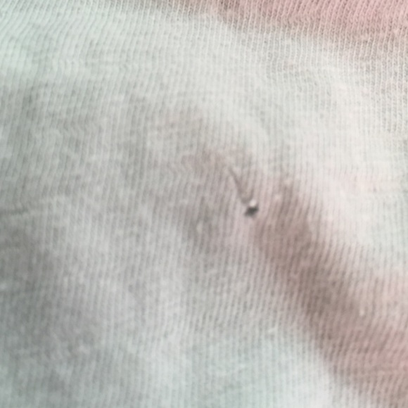 Sky blue t-shirt. Gets longer in the back. - Picture 2 of 2