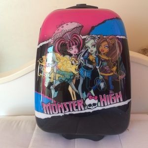 Monster High Rolling Luggage