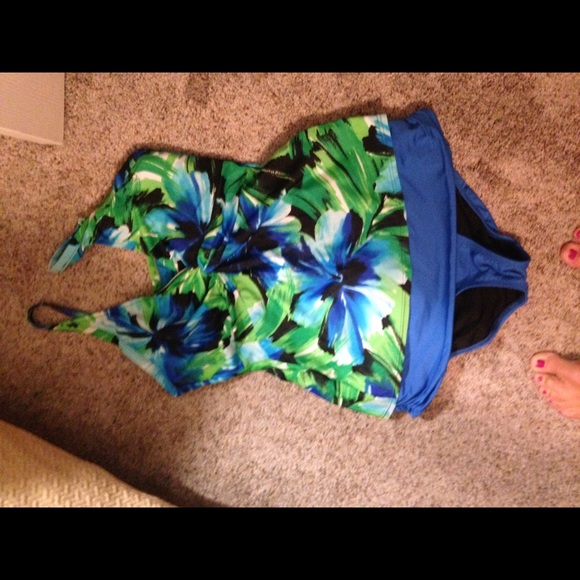 Takini bathing suit