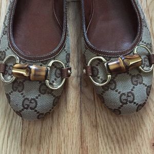 Gucci flats