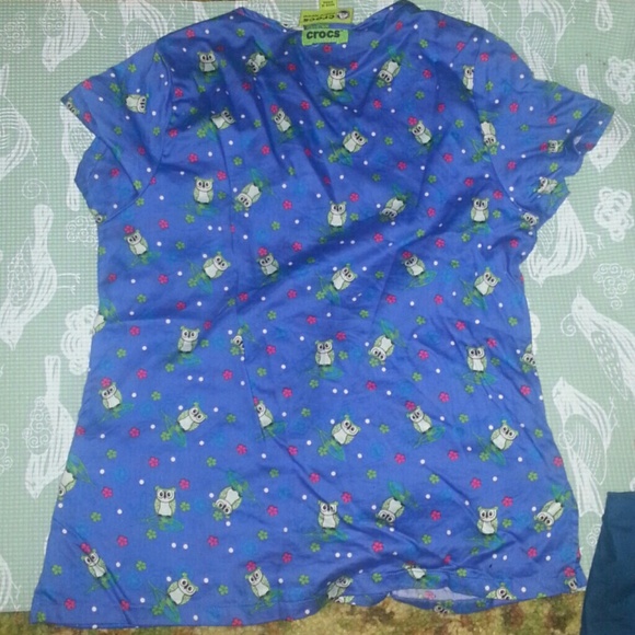 Scrub top