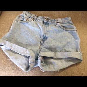 Levi's High Waisted Shorts Size 27