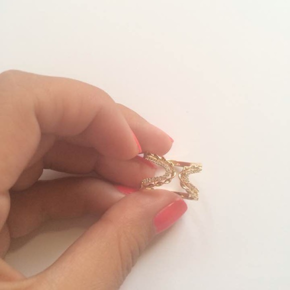 Gold Loop Ring - Picture 2 of 2