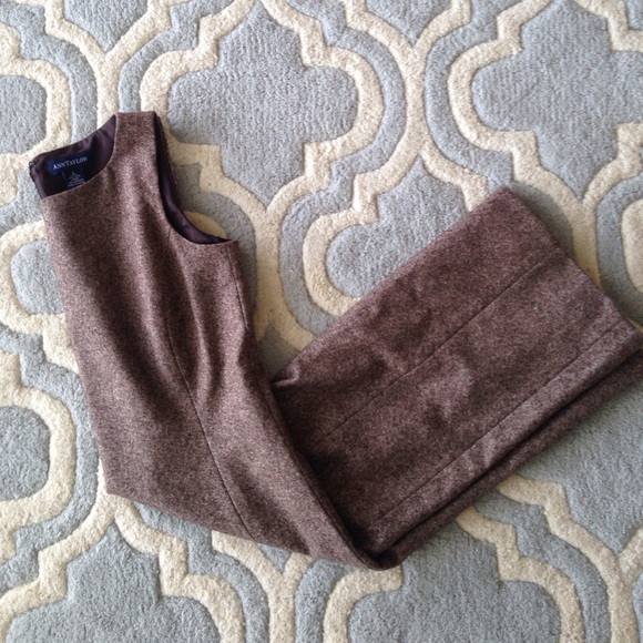 Ann Taylor size 2 100% wool