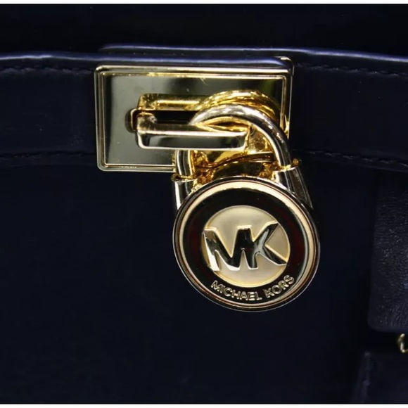 Michael Kors Hamilton Traveler Cross Body - Picture 2 of 5