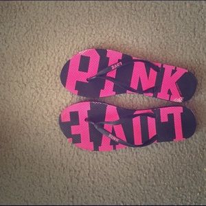 VS PINK Flip Flops 6.5/7