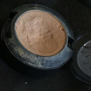 Mac cream foundation