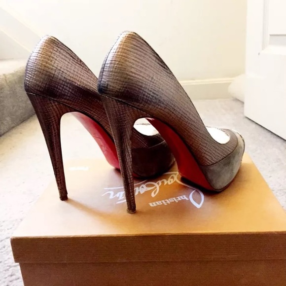 Christian Louboutin Maggie Pumps in Pewter - Picture 4 of 4