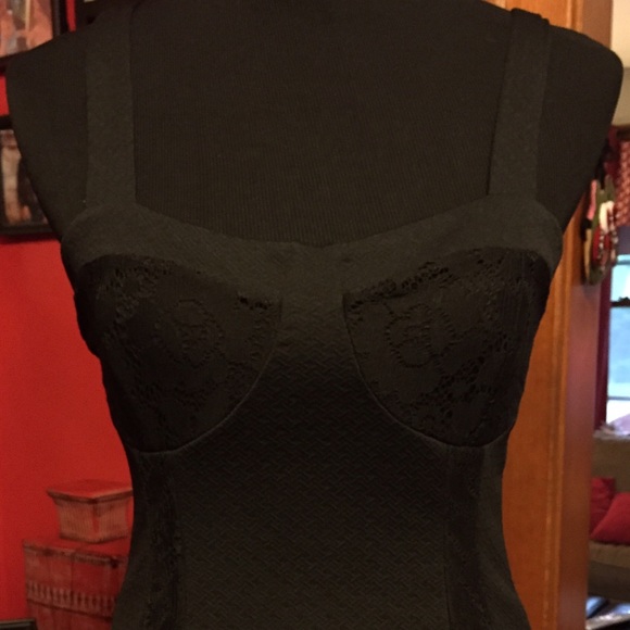 BLACK PEPLUM TOP - SIZE S, M & LARGE - Picture 2 of 4