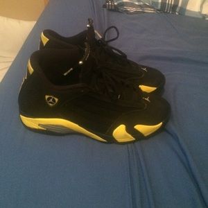 Air Jordan 14 "Thunder"