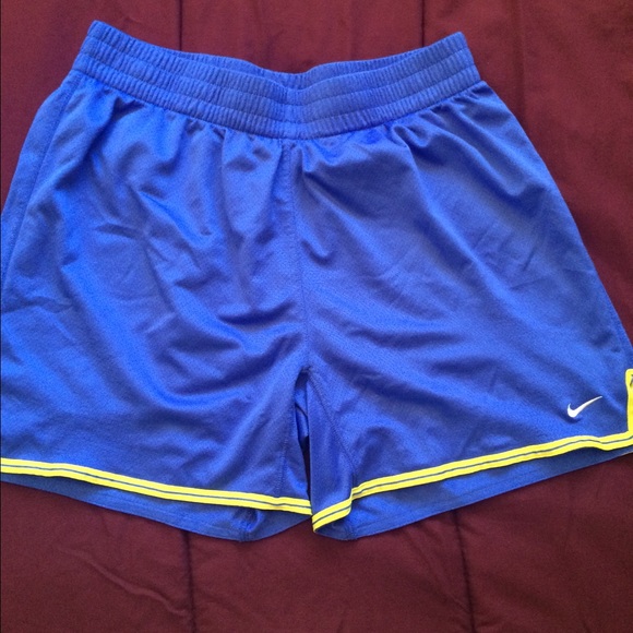 Nike Jackets & Blazers - Nike short