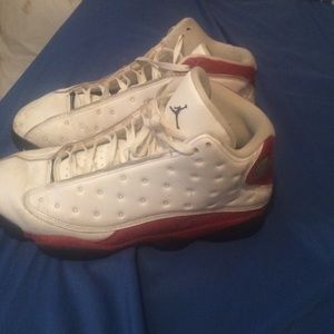 Air Jordan 13 "Cherry"