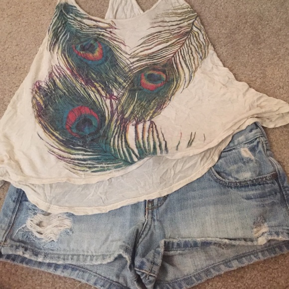 Wet seal feather tank