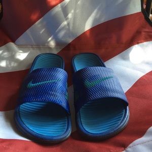 Nike solar soft slides size 7