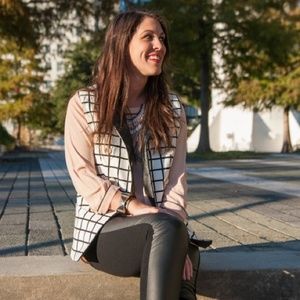 'Don't Be Square' Vest