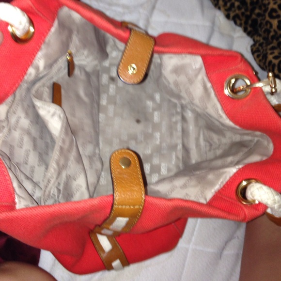 MK purse - Picture 4 of 4